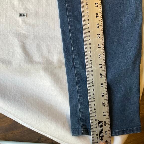 Croft & Barrow Women Denim Skinny Jeggings size 16 Blue Mid Rise Stretch Pull On - Picture 3 of 11